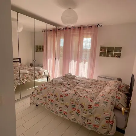 Appartement Duplex à 5min De Disney. *
